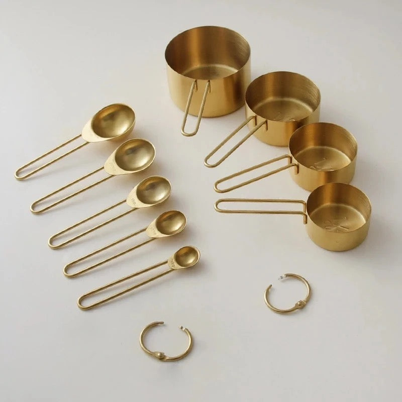 Gold Kitchen Accessories - Set of 4 Measuring Cups - Image 3