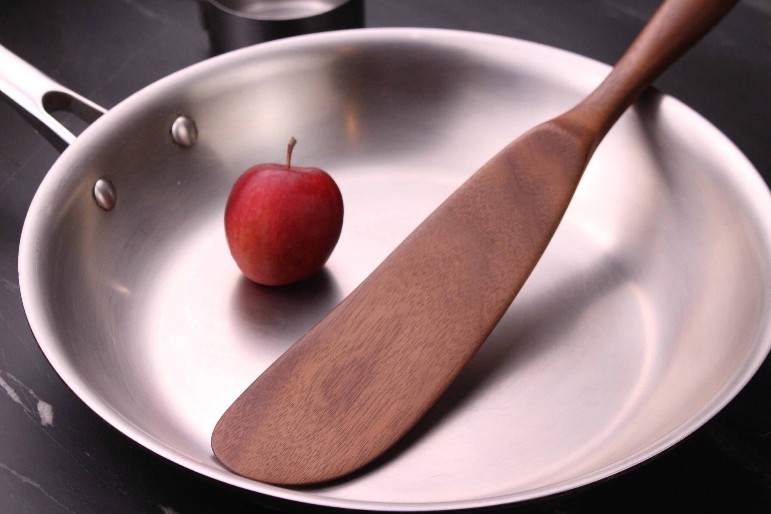 Handmade wooden right handed spurtle kitchen utensil carved from Walnut wood - Image 5