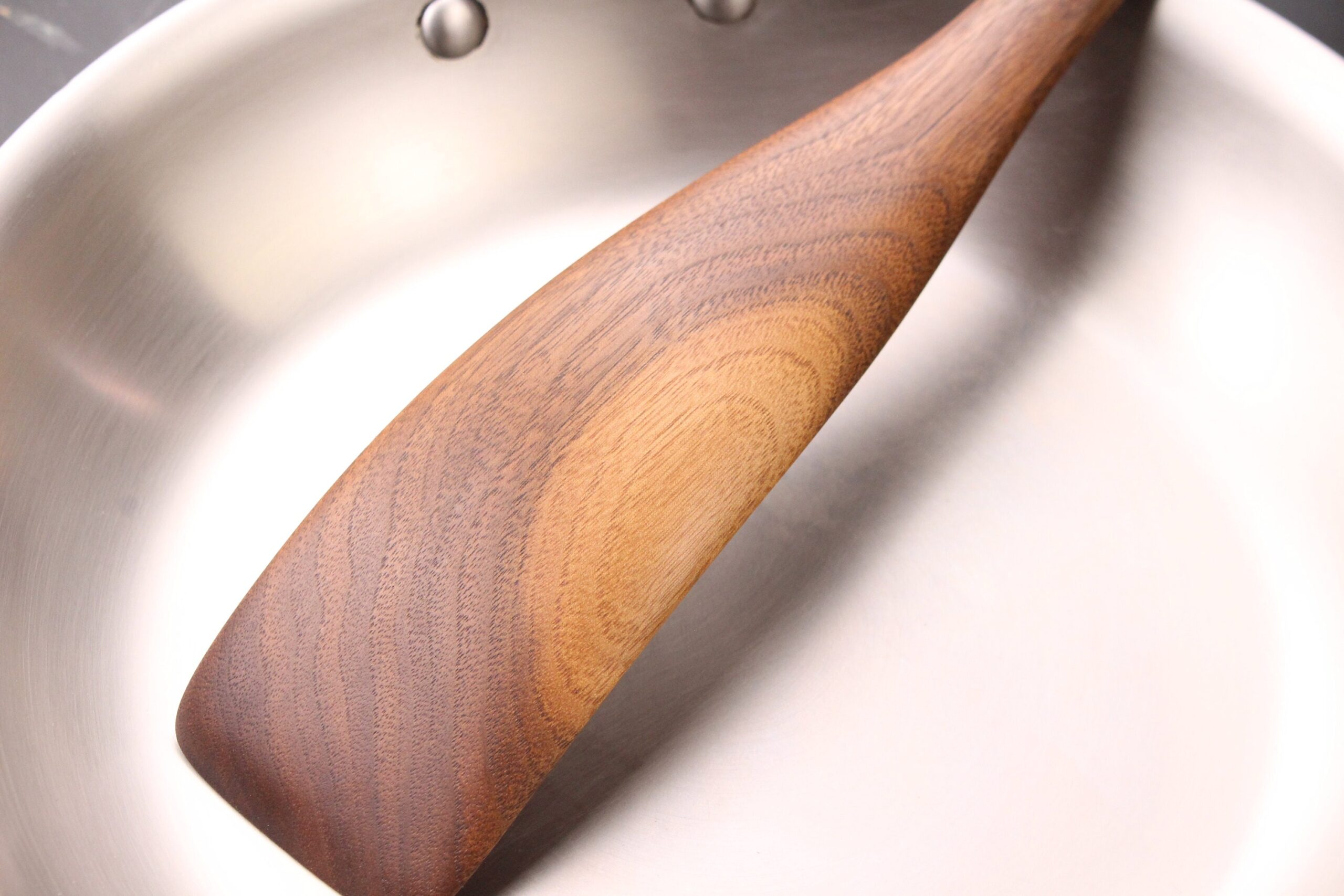 Handmade wooden flat ended spurtle kitchen utensil wooden spatula carved from Cherry wood - Image 9